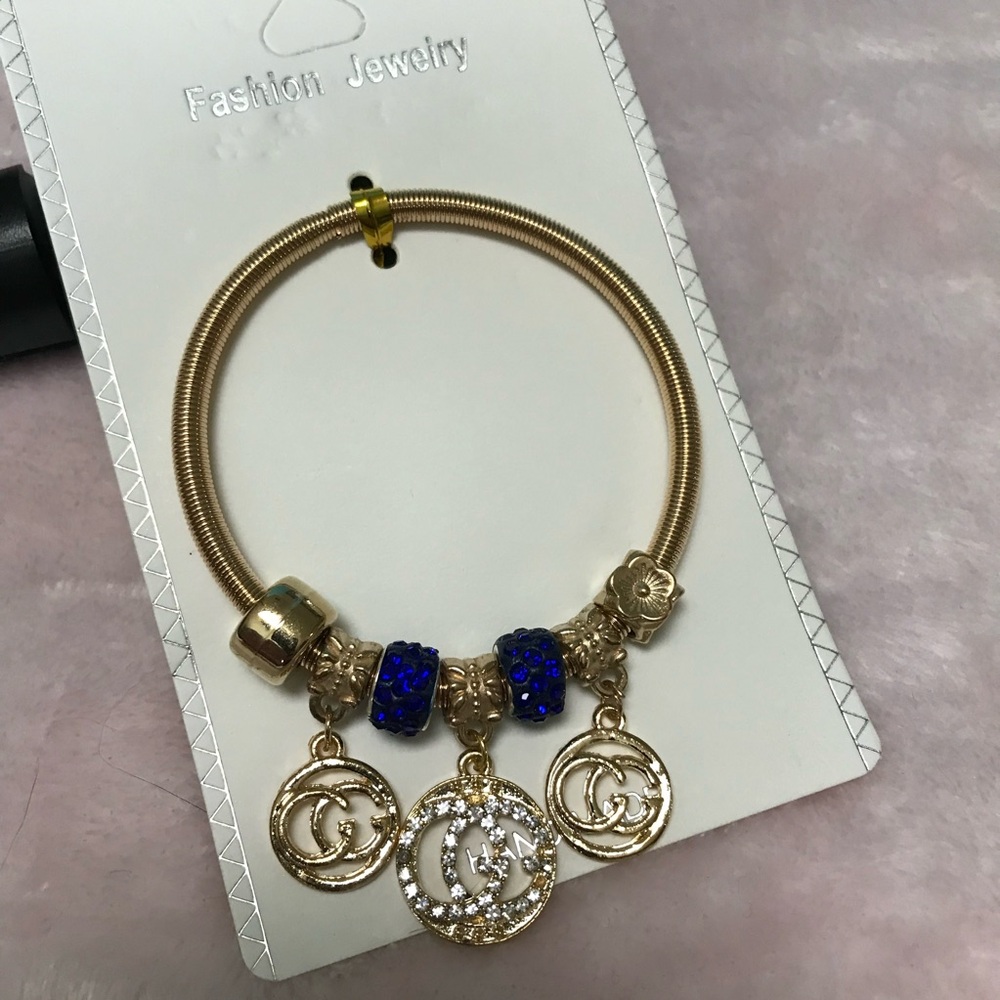 Fashion Jewelry Gold Tone Charms With Pendant Bracelet Elastic Bangle New - Picture 6 of 7